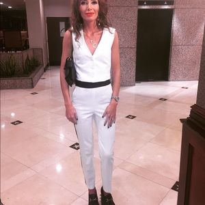 White Zara suit size 00 pants in tuxedo vest